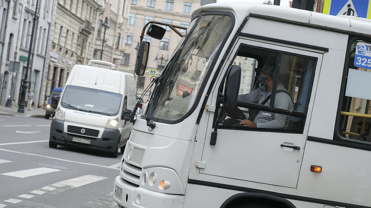 Дневник водителя маршрутки: «Проверять салон стали только после взрыва в  Воронеже. Через полгода снова перестанем» - KP.RU