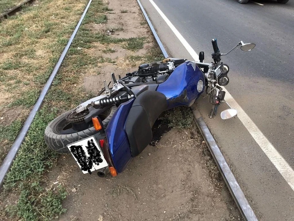 Мотоциклиста госпитаизировали после того, как его сбил таксист Фото: ГУ МВД России по Самарской области