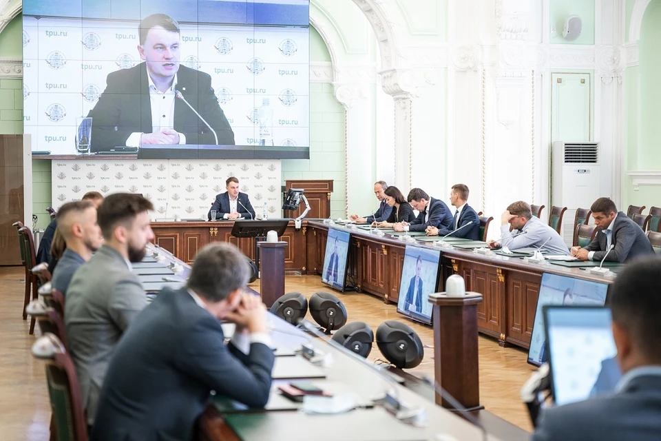 В новой команде также продолжат работать три проректора. Фото: tpu.ru