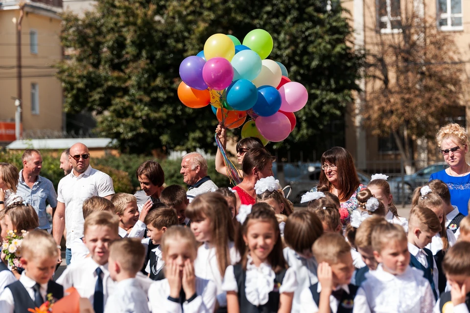 Встречай школа. Как в 33 школе в Орле проходил 1 сентября.