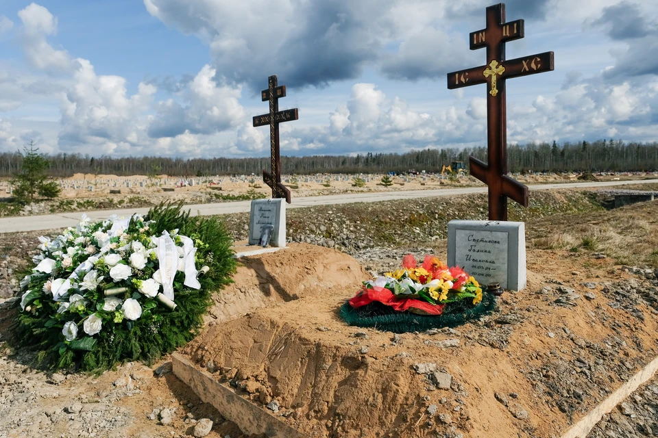 В аэропорту Петербурга перепутали гробы с мертвецами