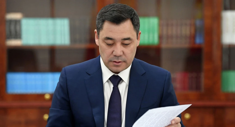 Президент распорядился выделить жилье семье погибшего парня еще осенью прошлого года. Чиновники затянули с решением вопроса.