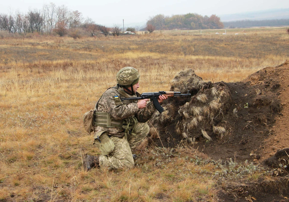 ВСУ восстанавливают позиции в районе разведения сил у Золотого. Фото: штаб ООС