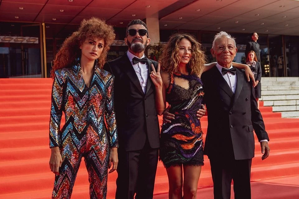 «Официальный конкурс» - зубастая сатира на деятелей кино