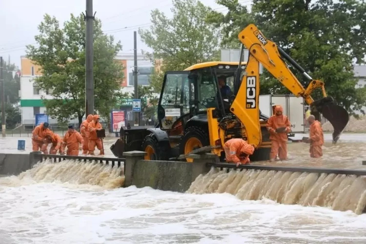Августовский потоп в Керчи признан ЧС регионального уровня