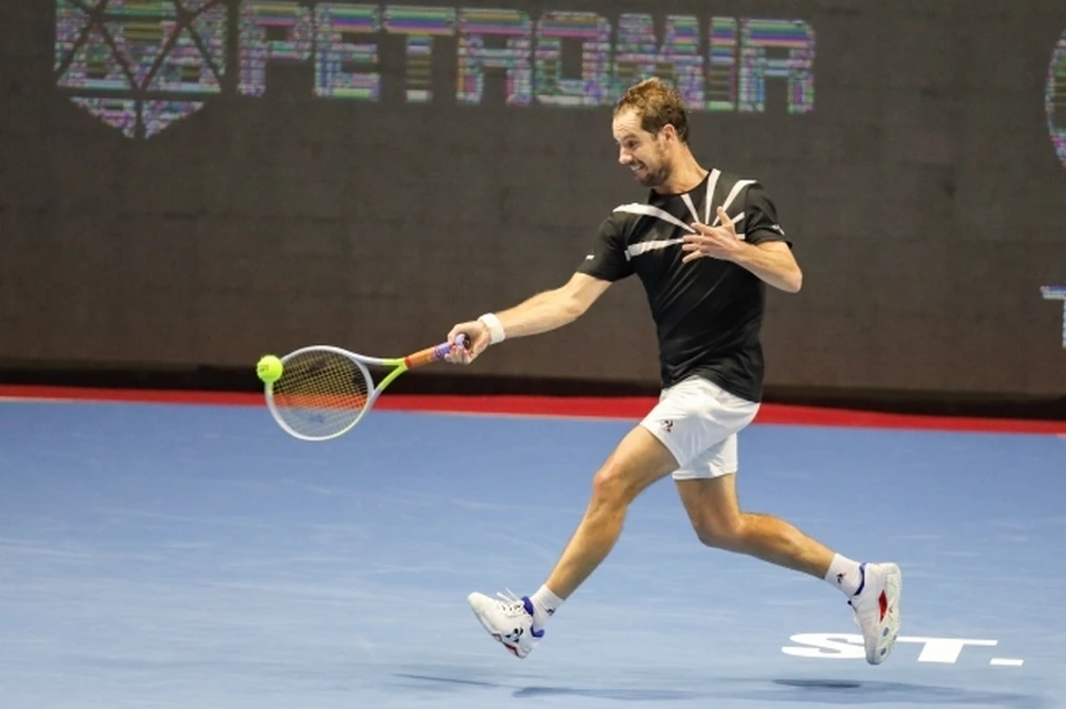 Российский теннисист Даниил Медведев в третий раз вышел в полуфинал US Open