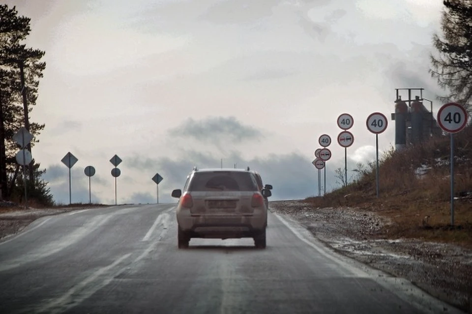 Разрешенную скорость движения транспорта по улице Дзержинского в Смоленске снизят до 40 км/ч.