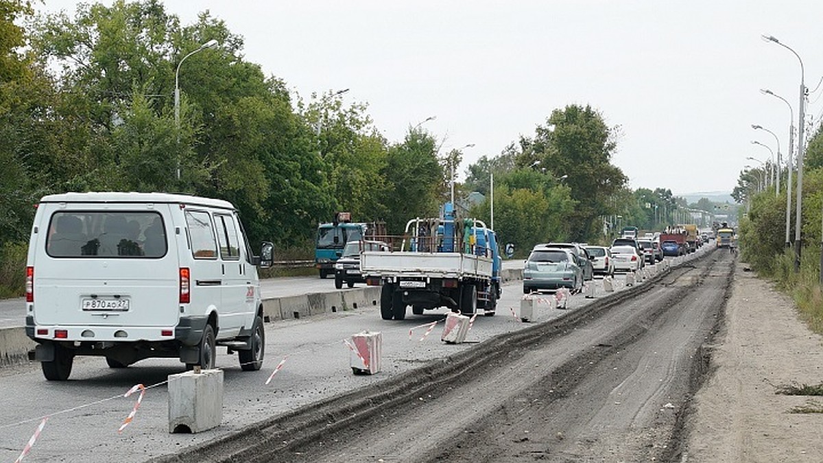 Пробки в Хабаровске не прекращаются из-за ремонта дорог - KP.RU