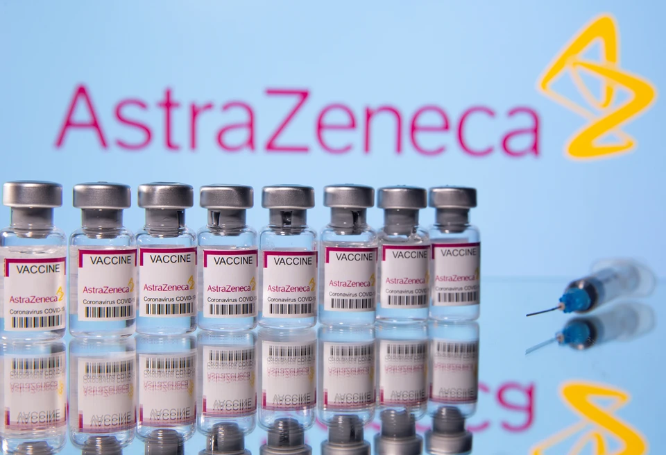 Британские медики сообщили о порче 800 тысяч доз вакцины AstraZeneca