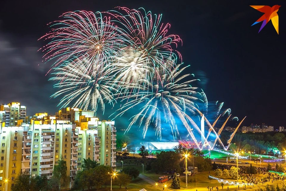 Фейерверк в Минске можно увидеть в День города, в День Победы, в День Независимости и на Новый год.