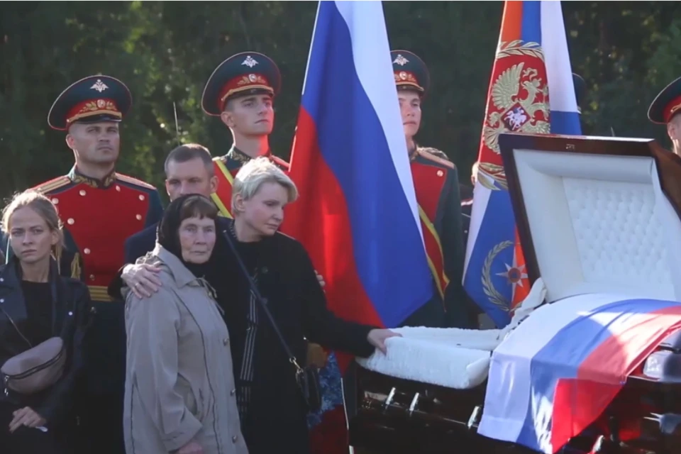 Появилось видео с похорон главы МЧС России Евгения Зиничева. Фото: МЧС России