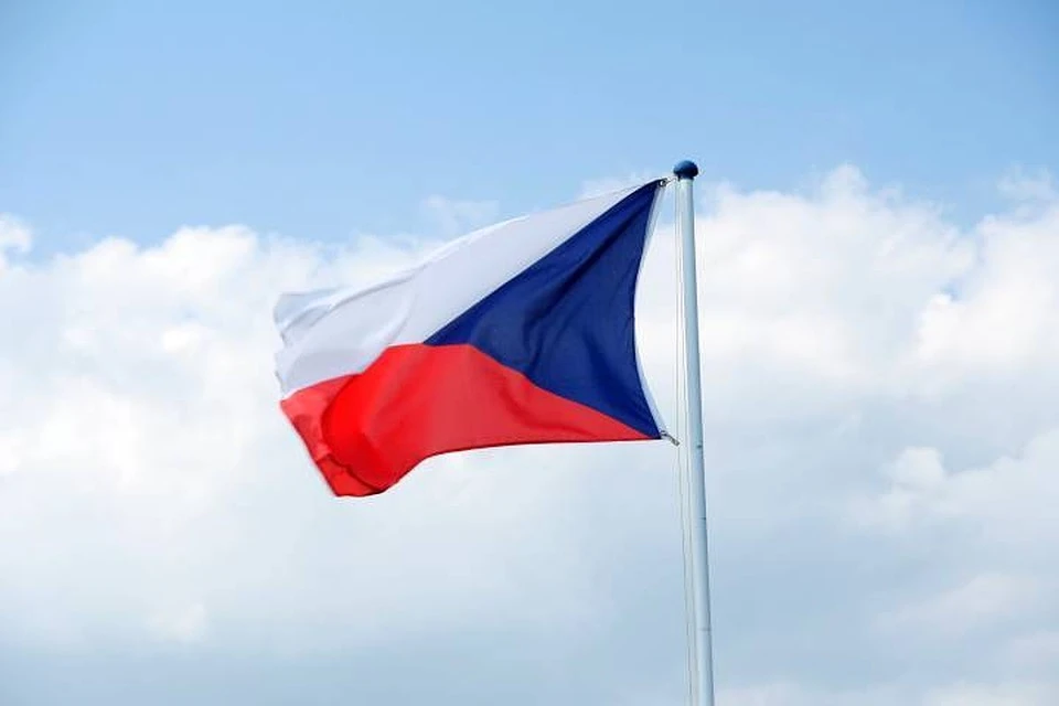 Посольство РФ в Чехии проверяет информацию о задержании россиянина в аэропорту Праги
