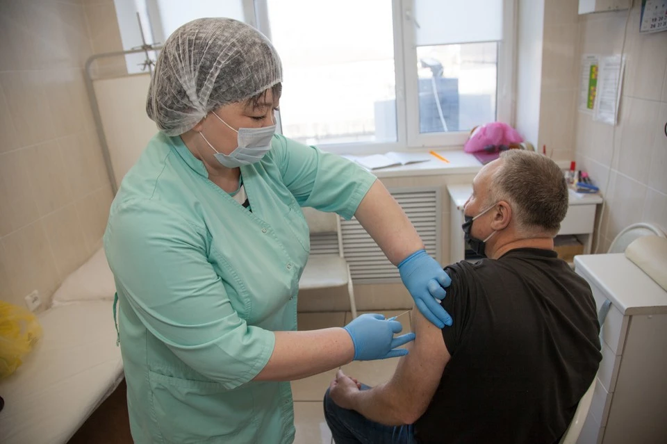 Первый компонент вакцины от коронавируса получили 5 миллионов москвичей
