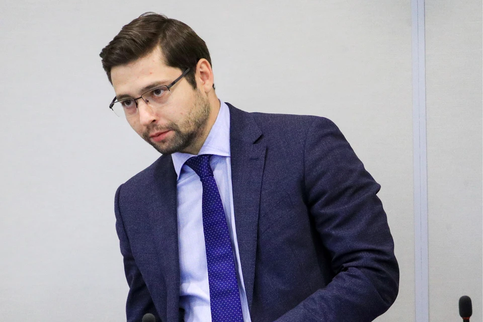 Проверить, не вводят ли банки людей в заблуждение, попросил депутат Госдумы от «Единой России» Александр Якубовский. Фото: Сергей Бобылев/ТАСС