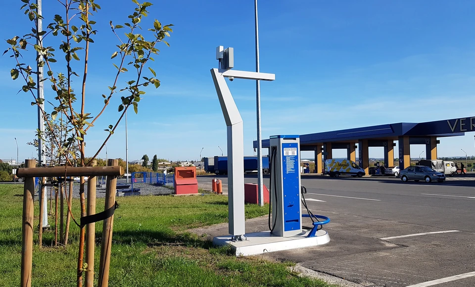 Всего в регионе насчитывается порядка 25 зарядных станций и 100 электромобилей.
