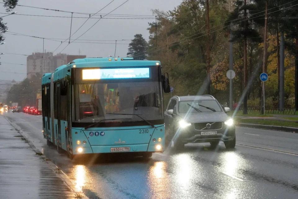 В Петербурге увеличат количество автобусов на самых востребованных маршрутах.
