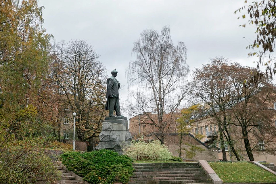Памятник Пятрасу Цвирке в Литовской столице. Фото: vilnius.lt