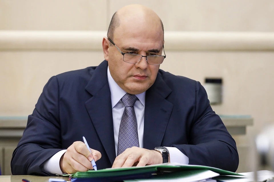 Правительство утвердило новые правила подключения к газораспределительным сетям для социальной газификации. Постановление подписал премьер Михаил Мишустин. Фото: Дмитрий Астахов/POOL/ТАСС