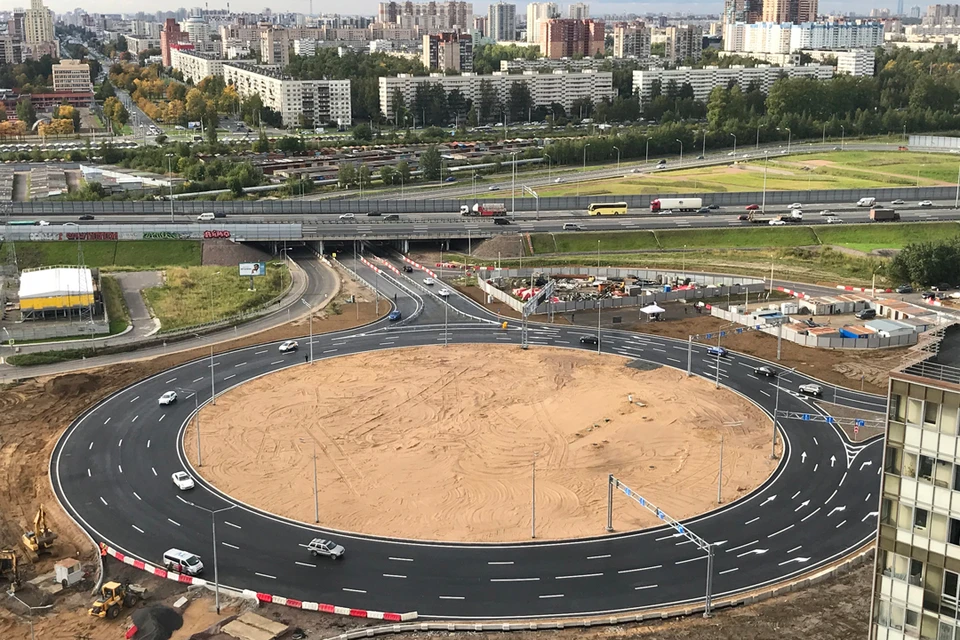 Разворотное кольцо соединило Охтинскую аллею с КАД.
