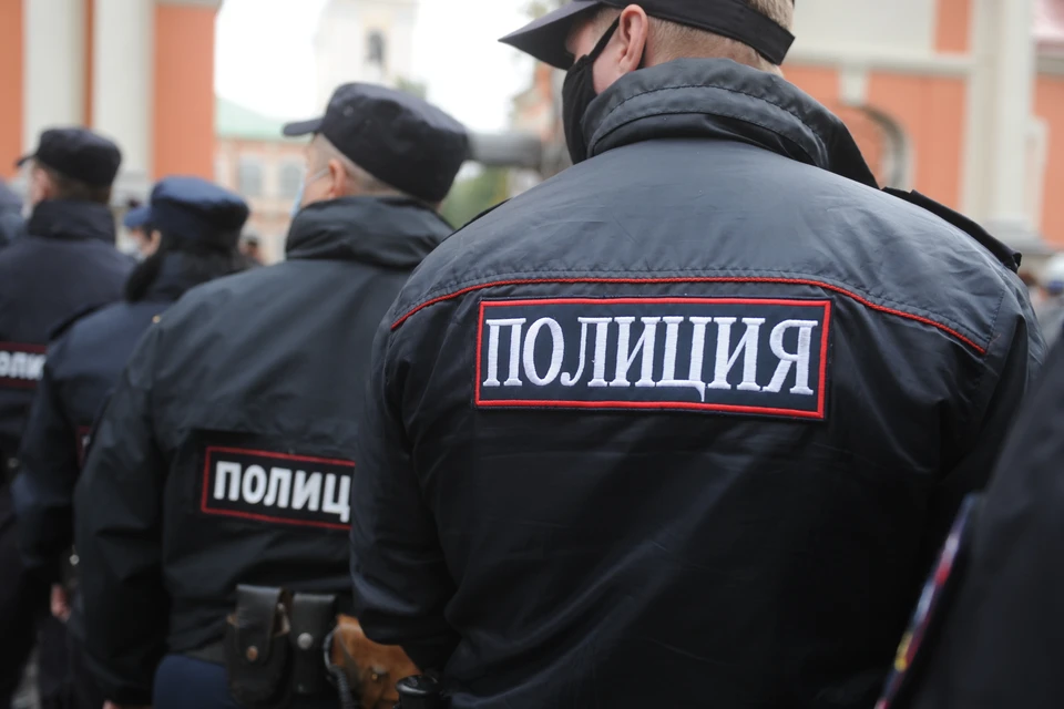 Петербурженка до полусмерти избила свою собаку и выбросила ее в мусорку