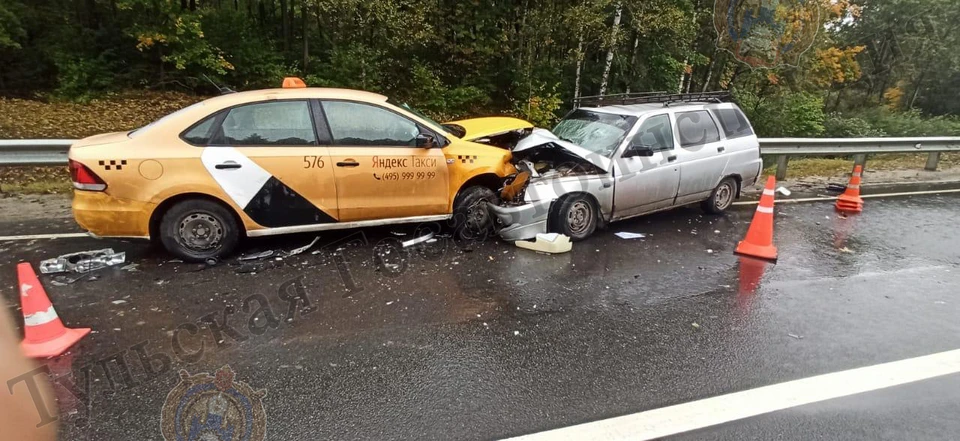 Виновник аварии вылетел на полосу встречного движения