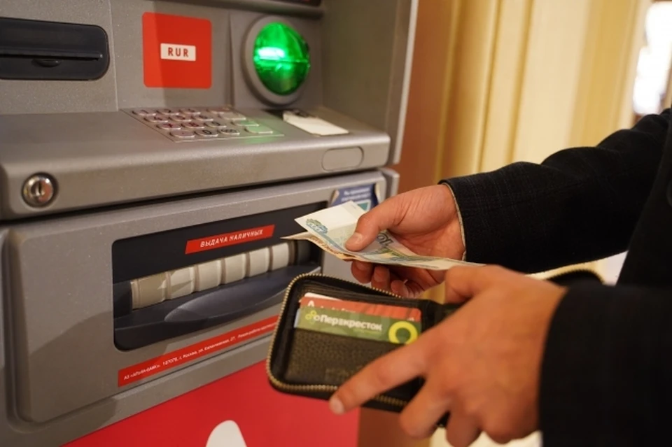 За нарушения правил парковки омичам придется заплатить 2 тысячи рублей.