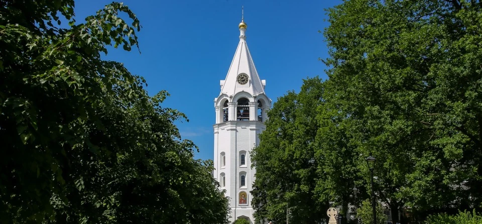 Вход на колокольню в нижегородском кремле станет платным с 22 октября. ФОТО: https://nne.ru/news/vhod-na-kolokolnyu-v-nizhegorodskom-kremle-stanet-platnym-s-22-oktyabrya/?utm_source=yxnews&utm_medium=desktop
