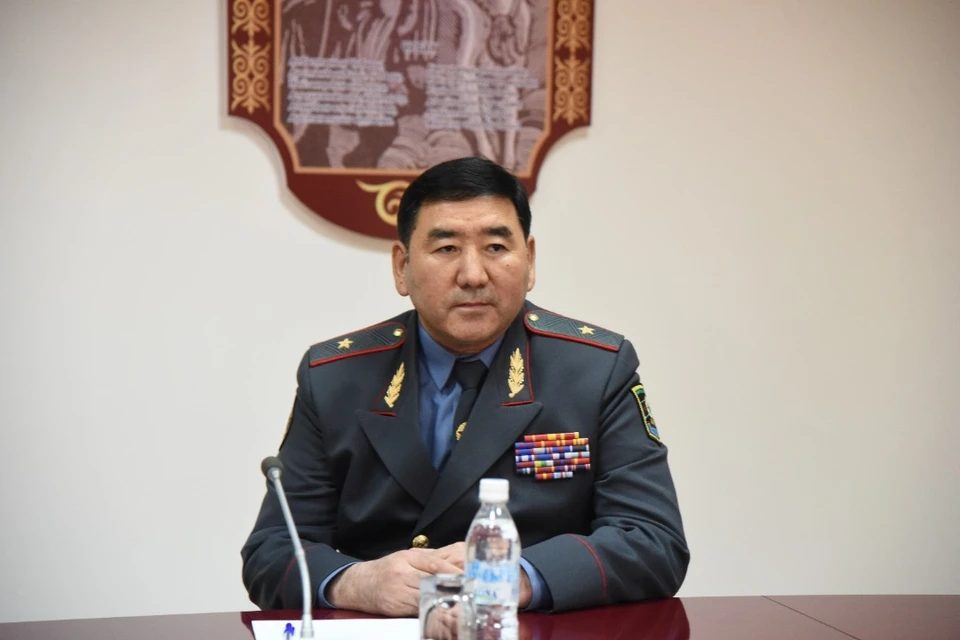 Суйунбек Омурзаков прослужил в органах внутренних дел более 30 лет.