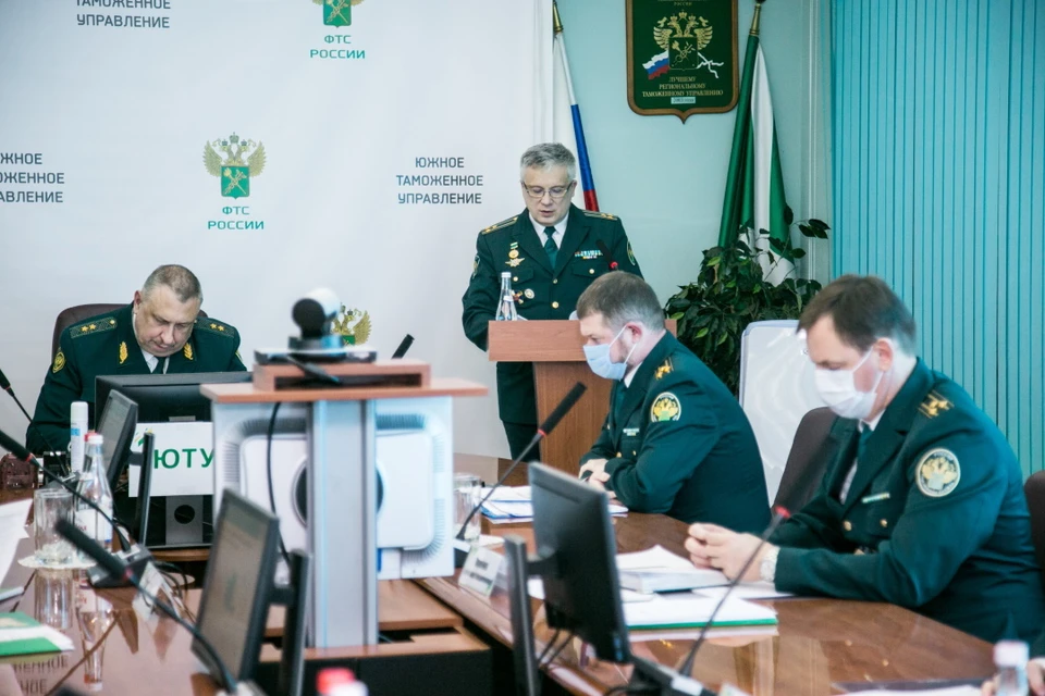 С начала года таможенники пресекли деятельность четырех организованных преступных групп, занимавшихся контрабандой табачной продукции. Фото: пресс-служба Южного таможенного управления