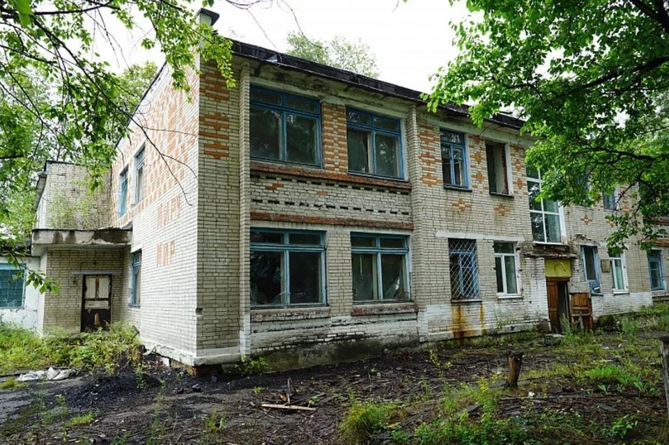 В Хабаровске снесли семь опасных недостроев