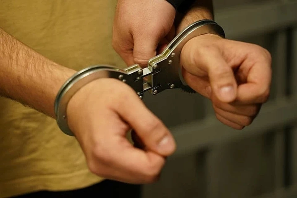 Полицейские задержали ангарчанина, устроившего нарколабораторию в арендованном офисе