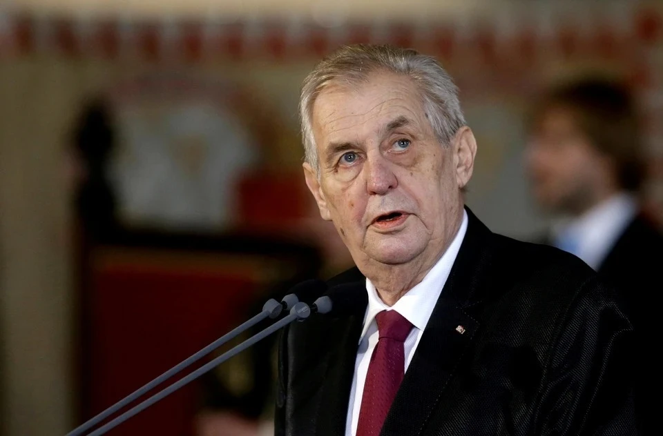 В Чехии начали расследование после госпитализации президента Милоша Земана