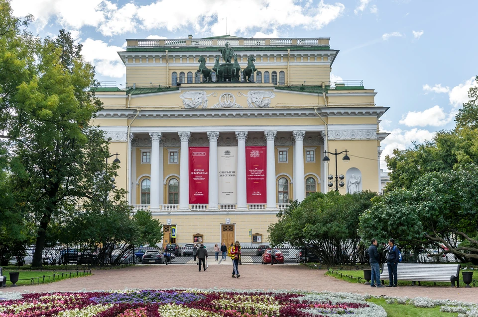 Как будут работать театры и музеи в Петербурге во время локдауна