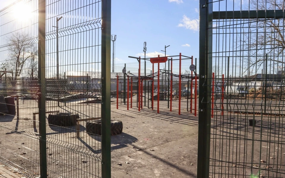 В Смоленске благоустройство сквера у ДК «Сортировка» вышло на финальную стадию. Фото: пресс-служба администрации Смоленска.