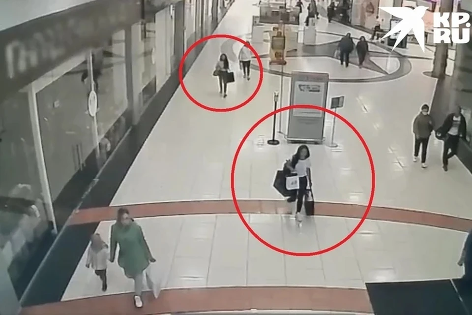 Момент грандиозной кражи попал на видео. Фото: запись с камеры наблюдения.