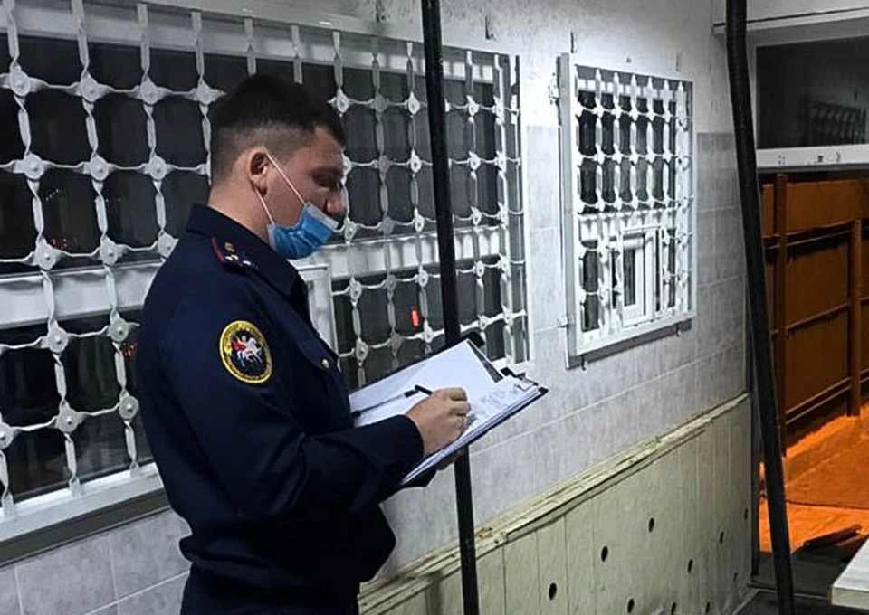 Следственные действия в Областной туберкулезной больнице №1, в отношении сотрудников которой возбуждены уголовные дела о совершении противоправных действий в отношении осужденных. Фото: Следственное управление СК РФ по Саратовской области/ТАСС