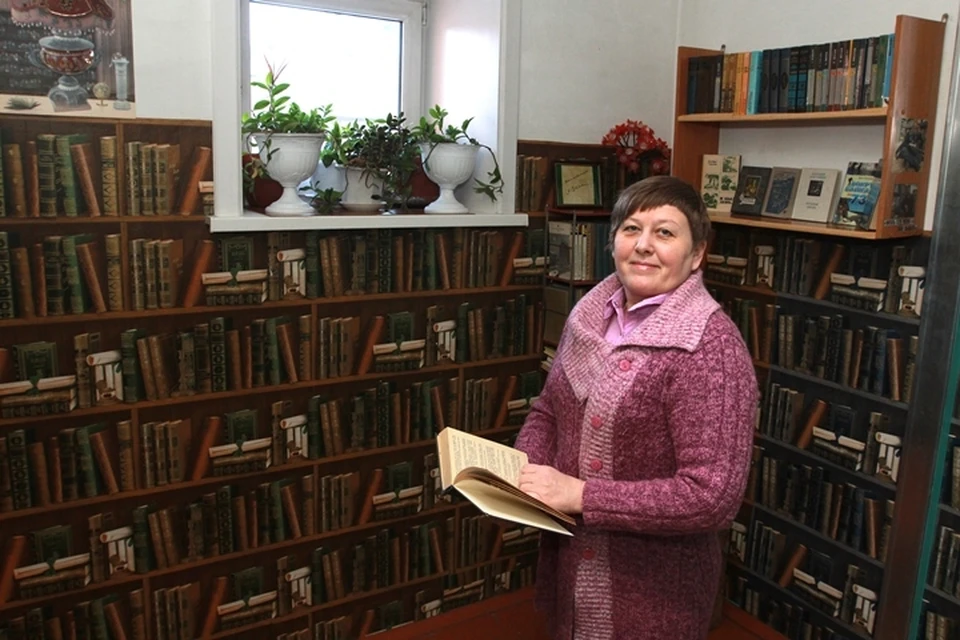 Светлана Прокопенко собрала с соседями библиотеку.