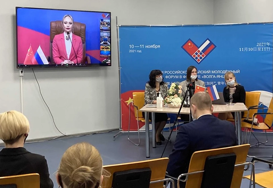 На сегодняшний день в Институте Конфуция НГЛУ изучают китайский язык около 400 человек. Фото пресс-службы НГЛУ