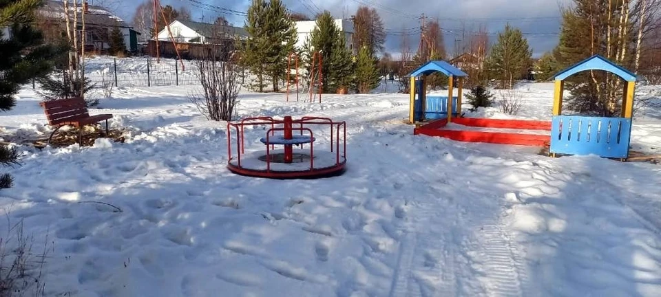 В югорском поселке Комсомольский открыли парк отдыха. Фото - Администрация Октябрьского района (Югра).