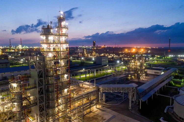«Башнефть» переходит на энергоэффективные источники освещения