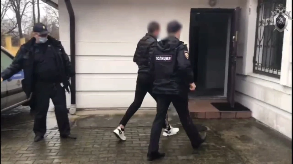 Подозреваемый в убийстве 15-летнего подростка у здания суда
