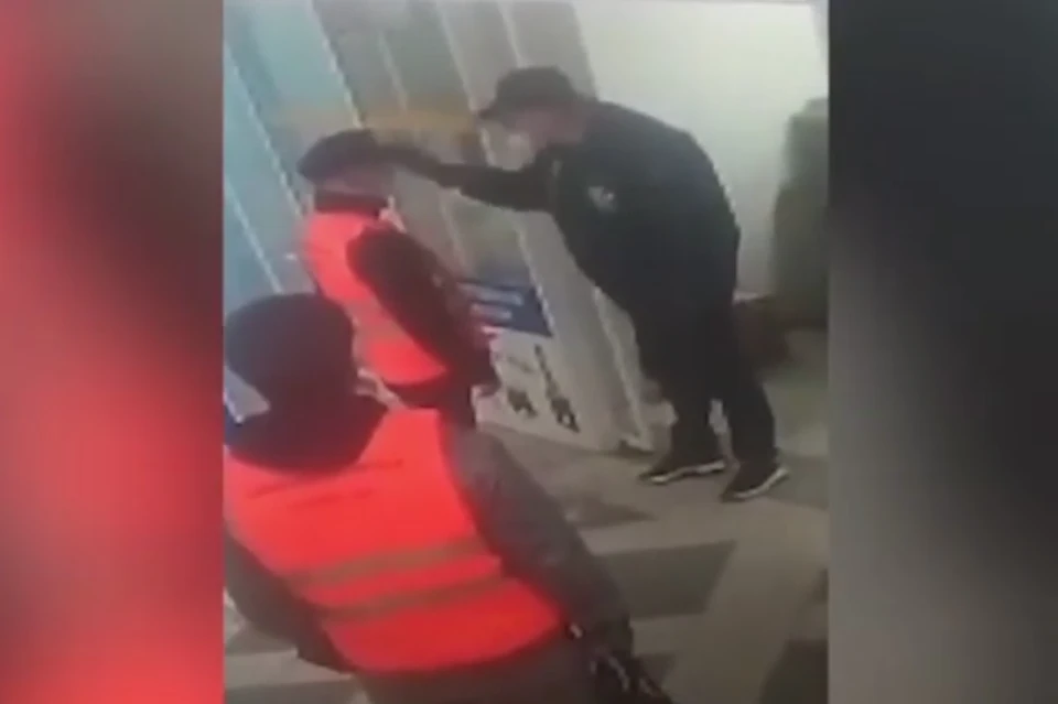По словам члена комиссии, на нарушителя написали два заявления в полицию