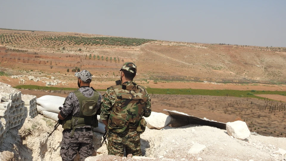 Российские военные начали патрулировать границу зоны контроля США в Сирии