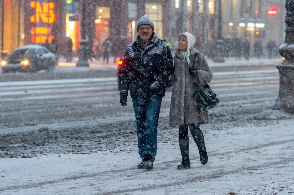 Из-за потепления на дорогах будет скользко.