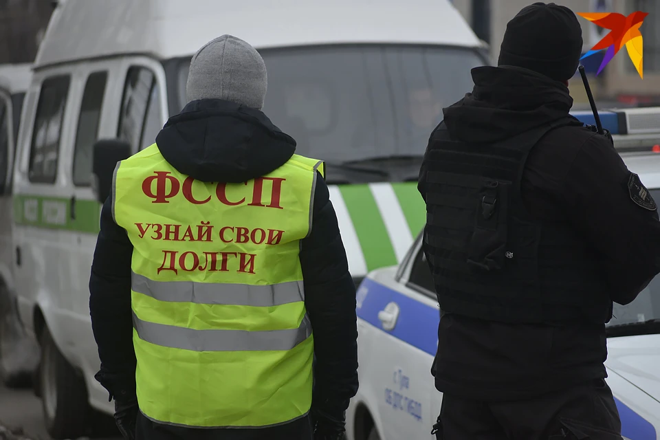 Судебные приставы использовали приложение «Мобильный розыск», которое позволяет определить среди автовладельцев должников.