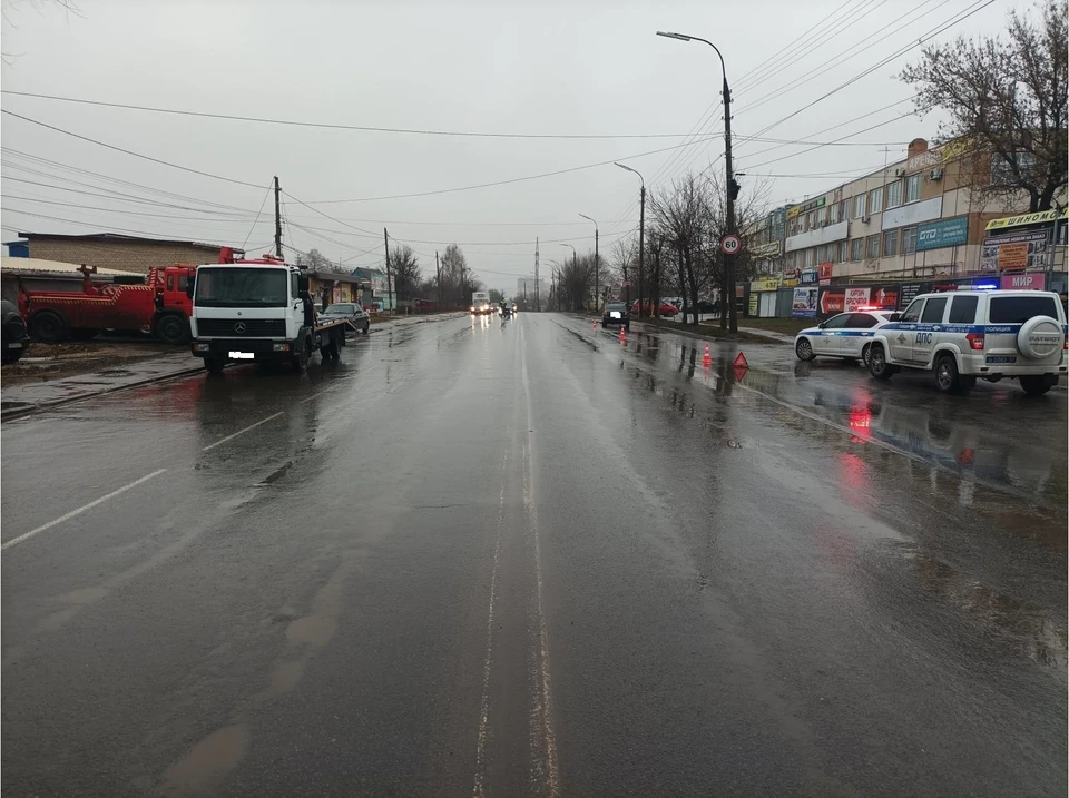 Пожилая женщина погибла под колесами грузовика