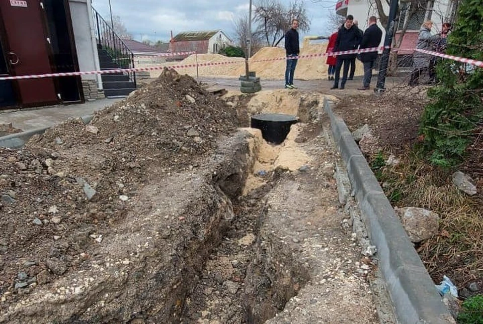 Глава Симферополя проверил ход благоустройства в городе. Фото: Валентин Демидов/facebook