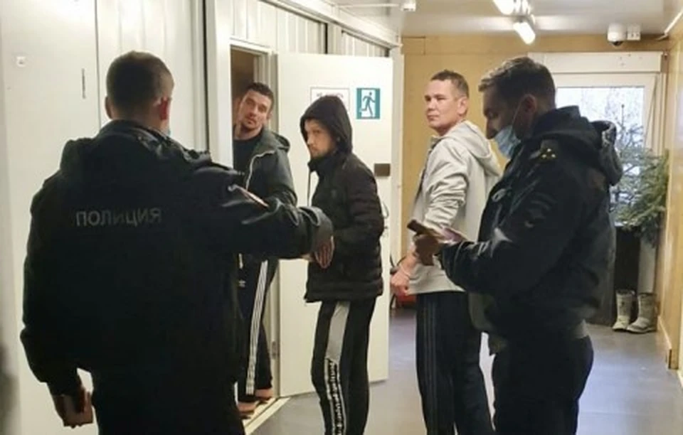 Полиция проверила режим пребывания иностранных граждан. Фото: пресс-служба полиции Сочи