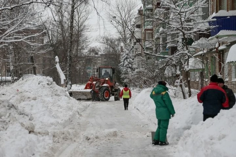 Всего со старта зимнего сезона с улиц Казани вывезено более 71,3 тысячи тонн снега. Фото: kzn.ru