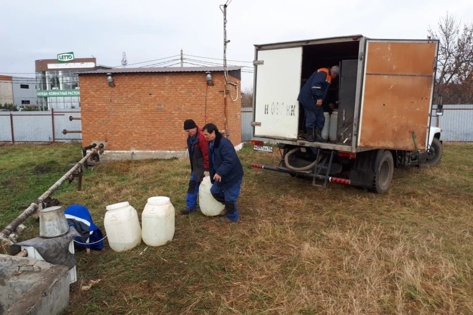 Промывку водопровода в районе Западного Обхода Краснодара продолжат до 20 декабря Фото: пресс-служба городской администрации